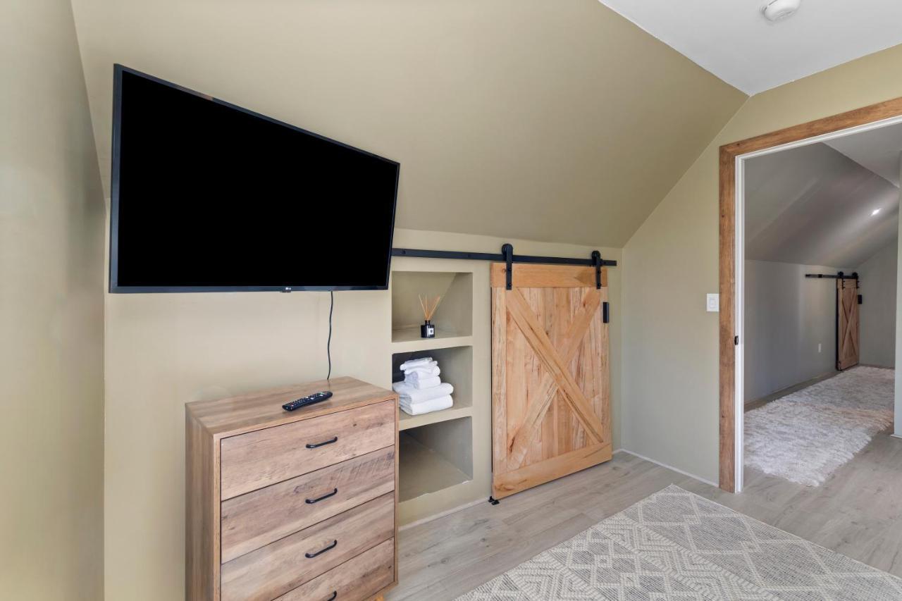 Modern &cozy
