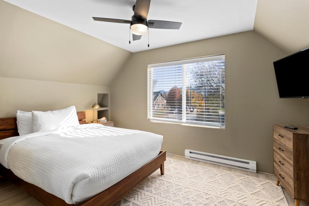 Modern &cozy Lake Placid